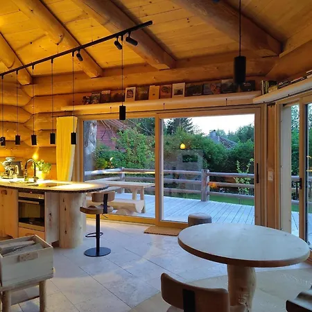 Waldhauslodge Chalet