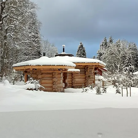 Waldhauslodge
